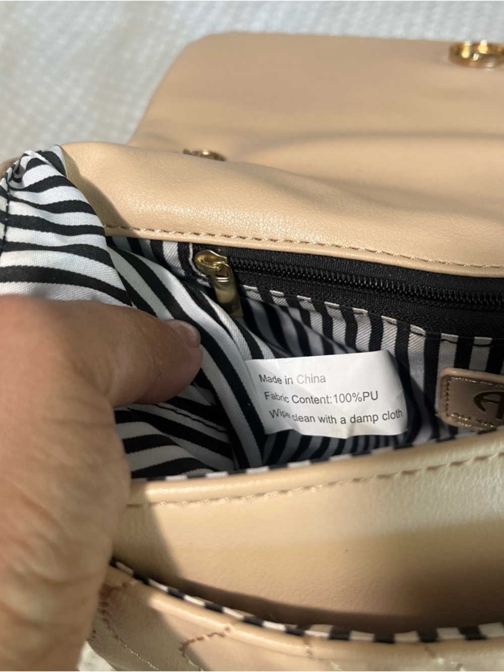 Alexis Bendel Beige Quilted w/ Chain Shoulder Bag Crossbody Purse Vegan Leather - Picture 16 of 16